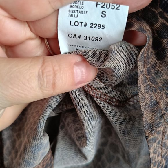 S🐆San Francisco animal print demi-sheer button down 2 shirts - Picture 7 of 7